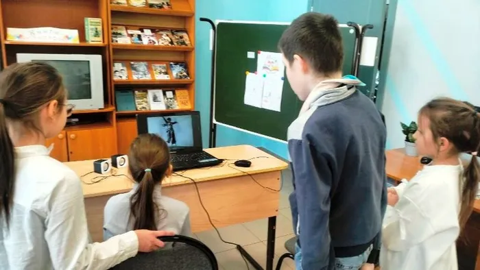 photo_5264714428781892621_y